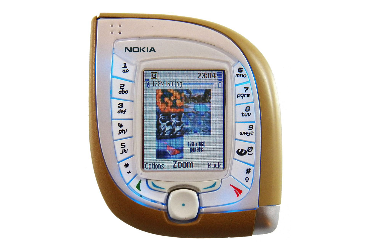 Nokia 7600
