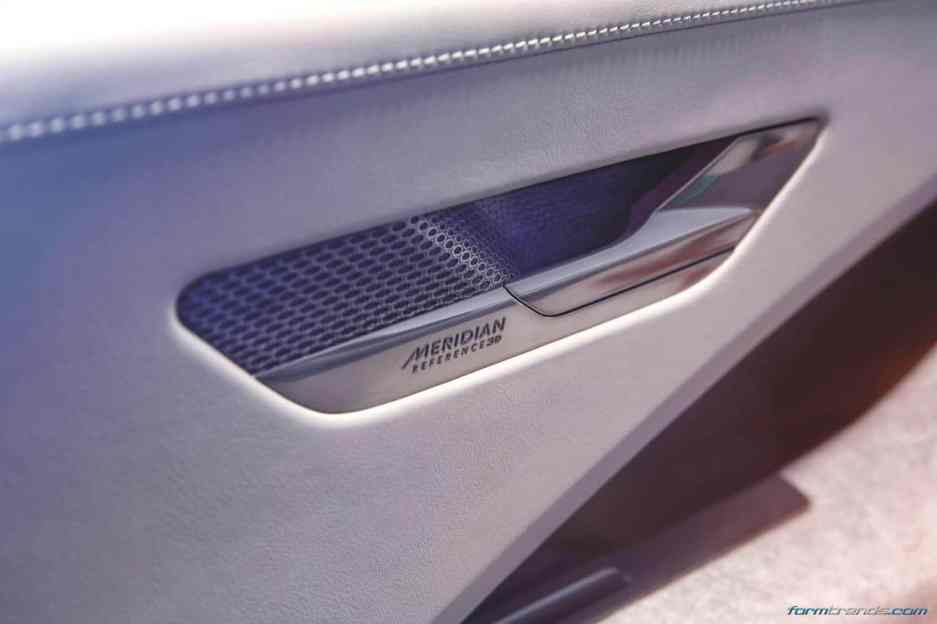 Jaguar I-Pace concept interior detail